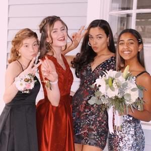 Meet your Posher, Abbey